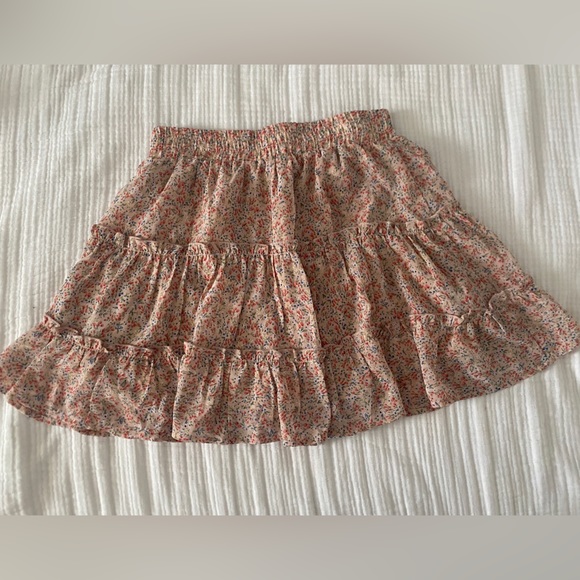 Leela and Lavender Floral Mini Skirt Small - Picture 4 of 4